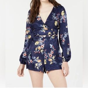 Material Girl Womens Navy Floral Long Sleeve V Neck Romper Zip Up Stretch Medium